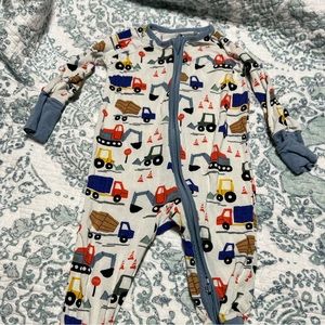 Little sleepies 3-6 months